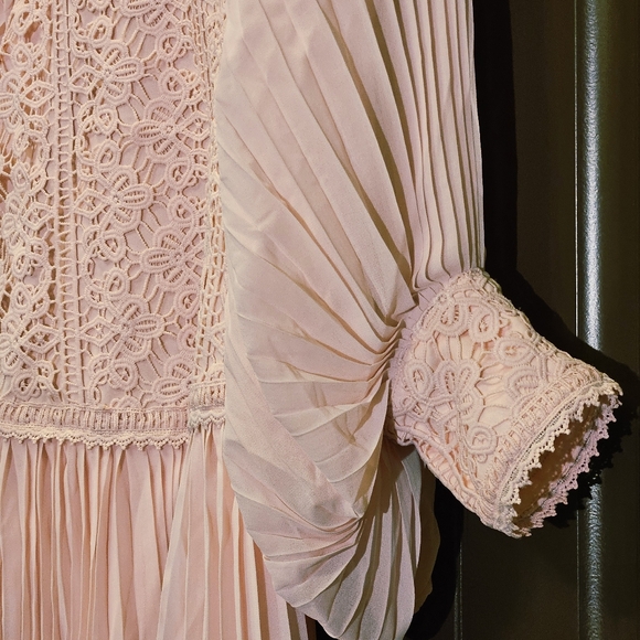 KARLIE Pink Chiffon Crochet Dress - Size Medium (4-6) - Picture 6 of 11